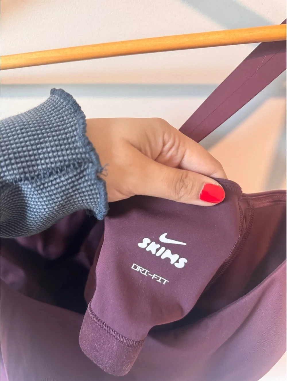 NIKE x SKIMS Limited Edition Womens 2X Currant Matte Sports Bra Athletic Crop